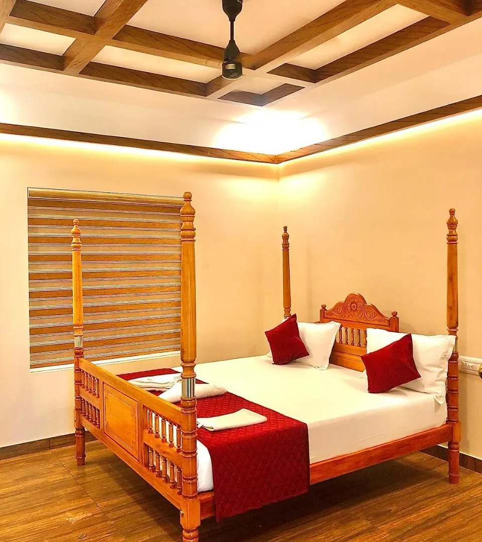 Athirappily Sreenilayam Heritage Resort Athirappilly