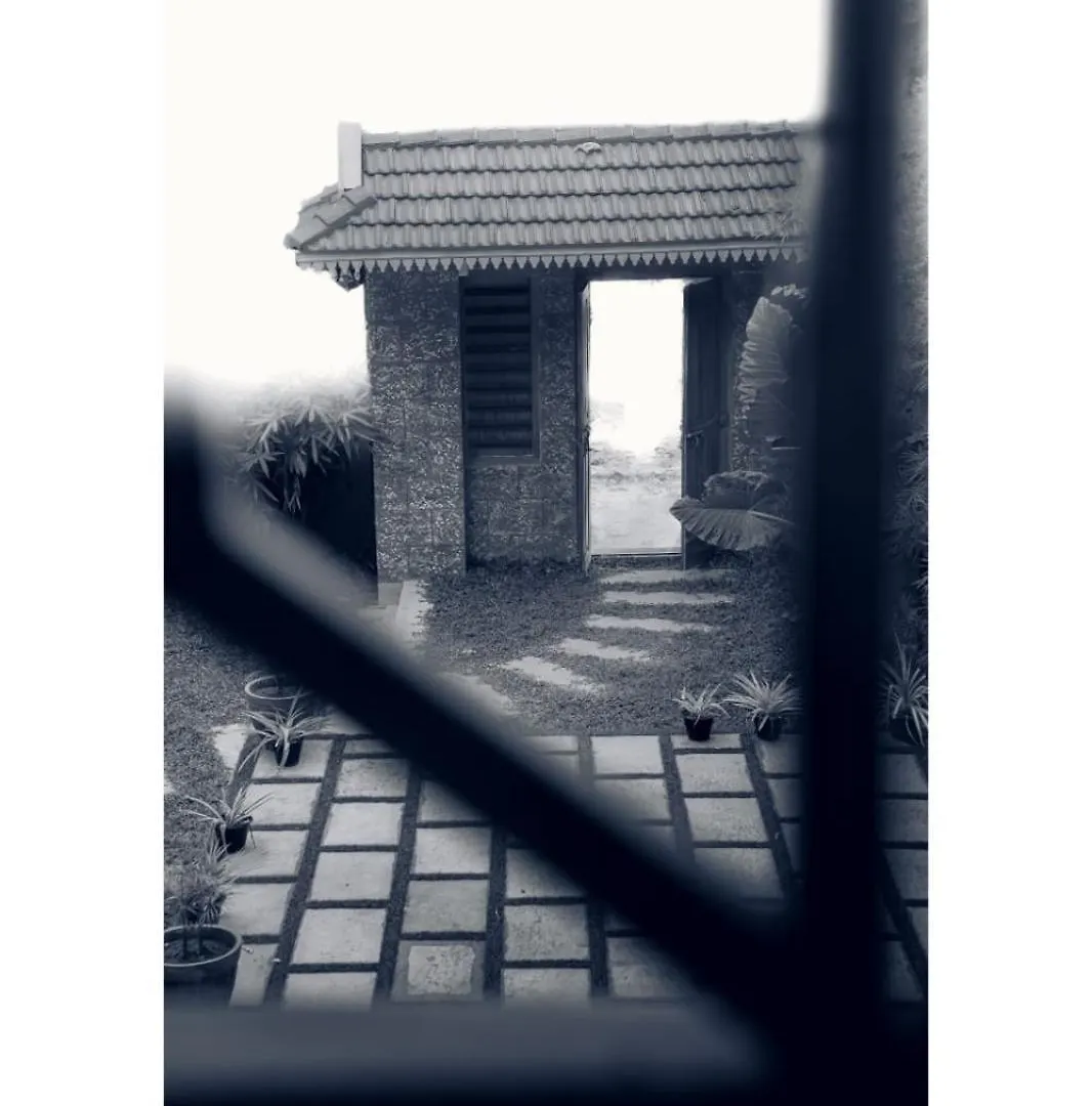 Athirappily Sreenilayam Heritage Resort Athirappilly